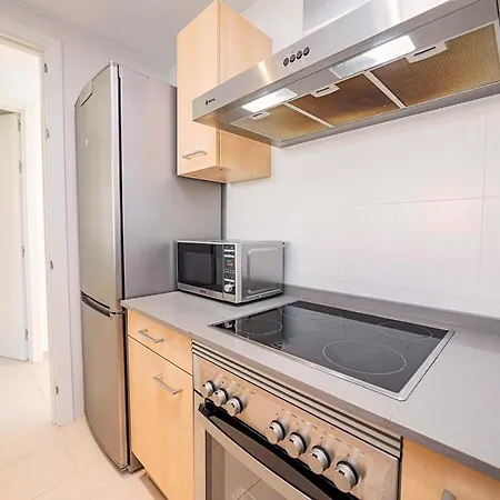 Apartment Flip Flop *