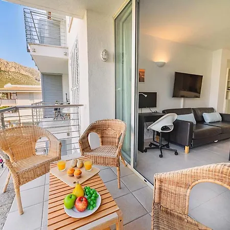 Flip Flop Apartment